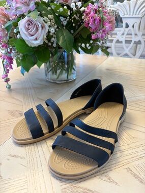 CROCS Tulum Sandal \ Open Toe Sandal